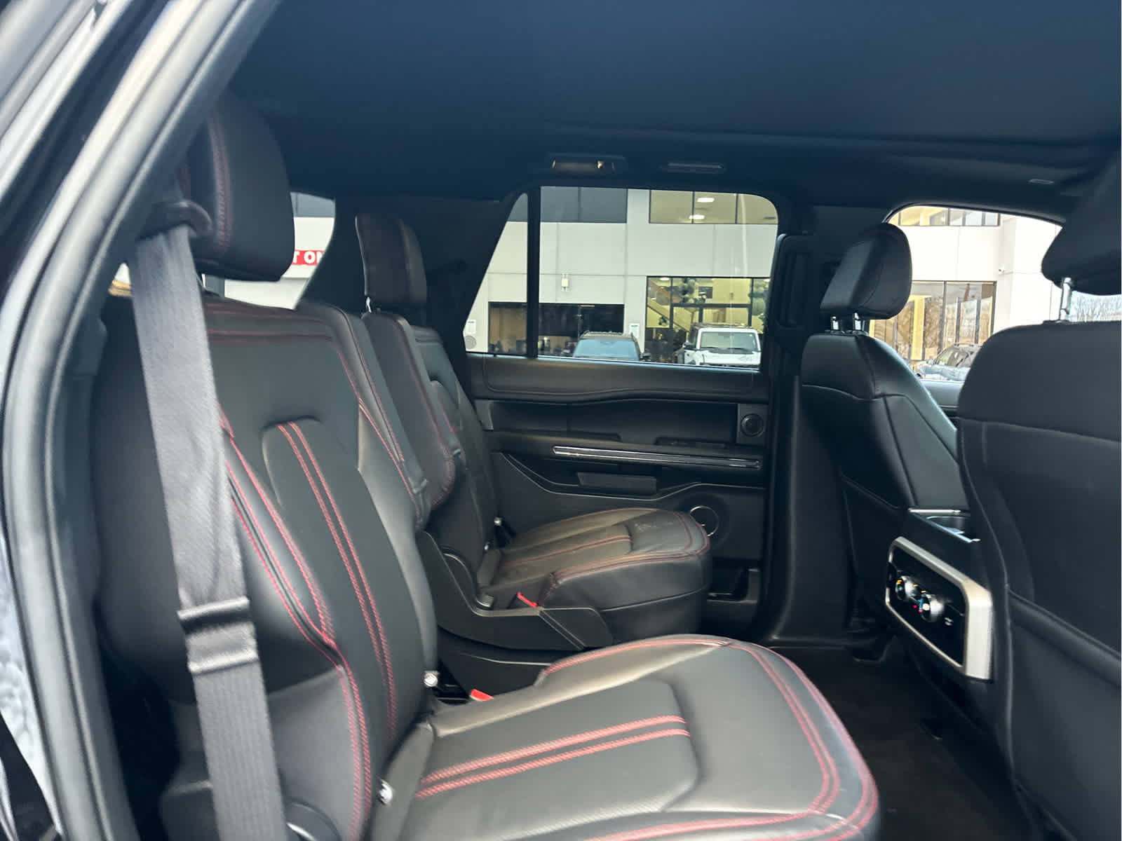 Certified 2023 Ford Expedition Limited image 32