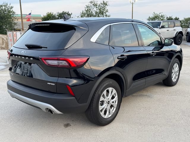 Certified 2023 Ford Escape Active AWD/4WD image 5
