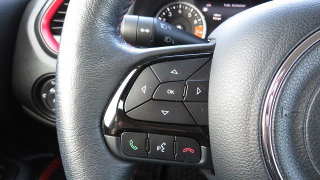 Used 2022 Jeep Renegade Trailhawk image 25