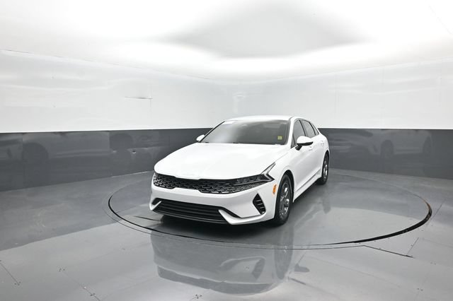 Used 2023 Kia K5 LXS FWD image 4