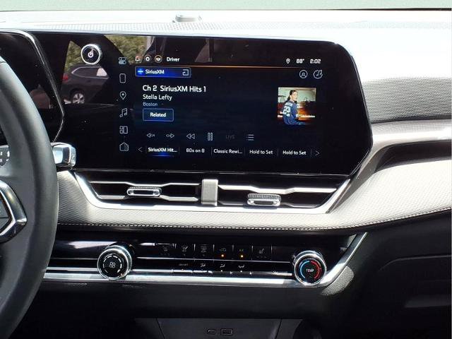 Used 2025 Chevrolet Equinox LT FWD image 12