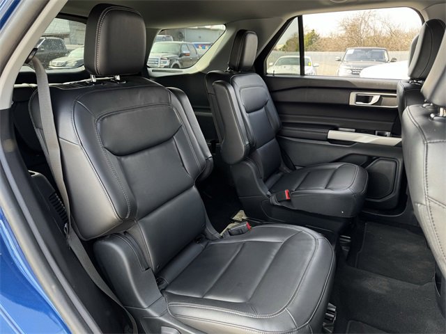 Certified 2021 Ford Explorer XLT w/ Equipment Group 202A image 31
