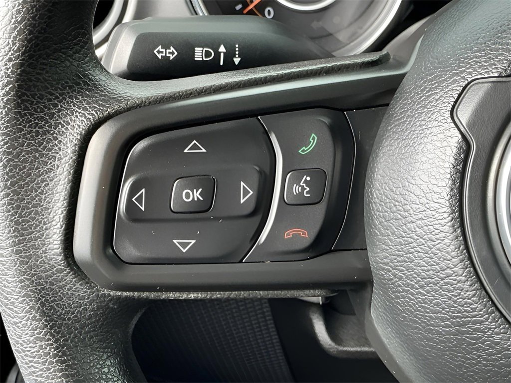 Used 2022 Jeep Wrangler Sport image 30