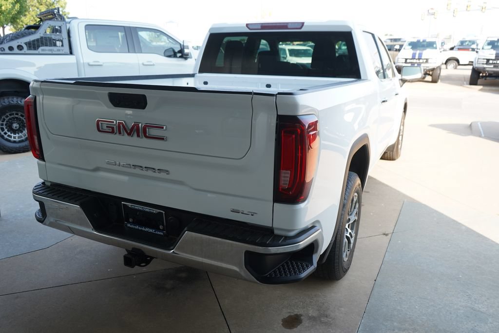 Used 2025 GMC Sierra 1500 SLT RWD image 9