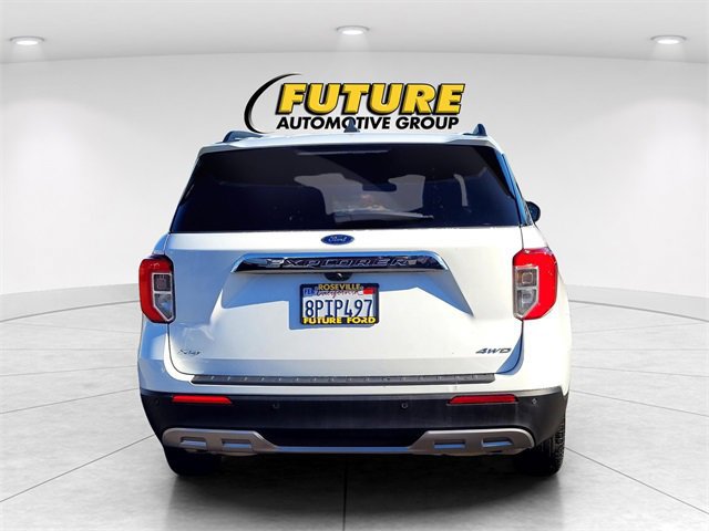 Certified 2022 Ford Explorer XLT w/ Equipment Group 202A image 4