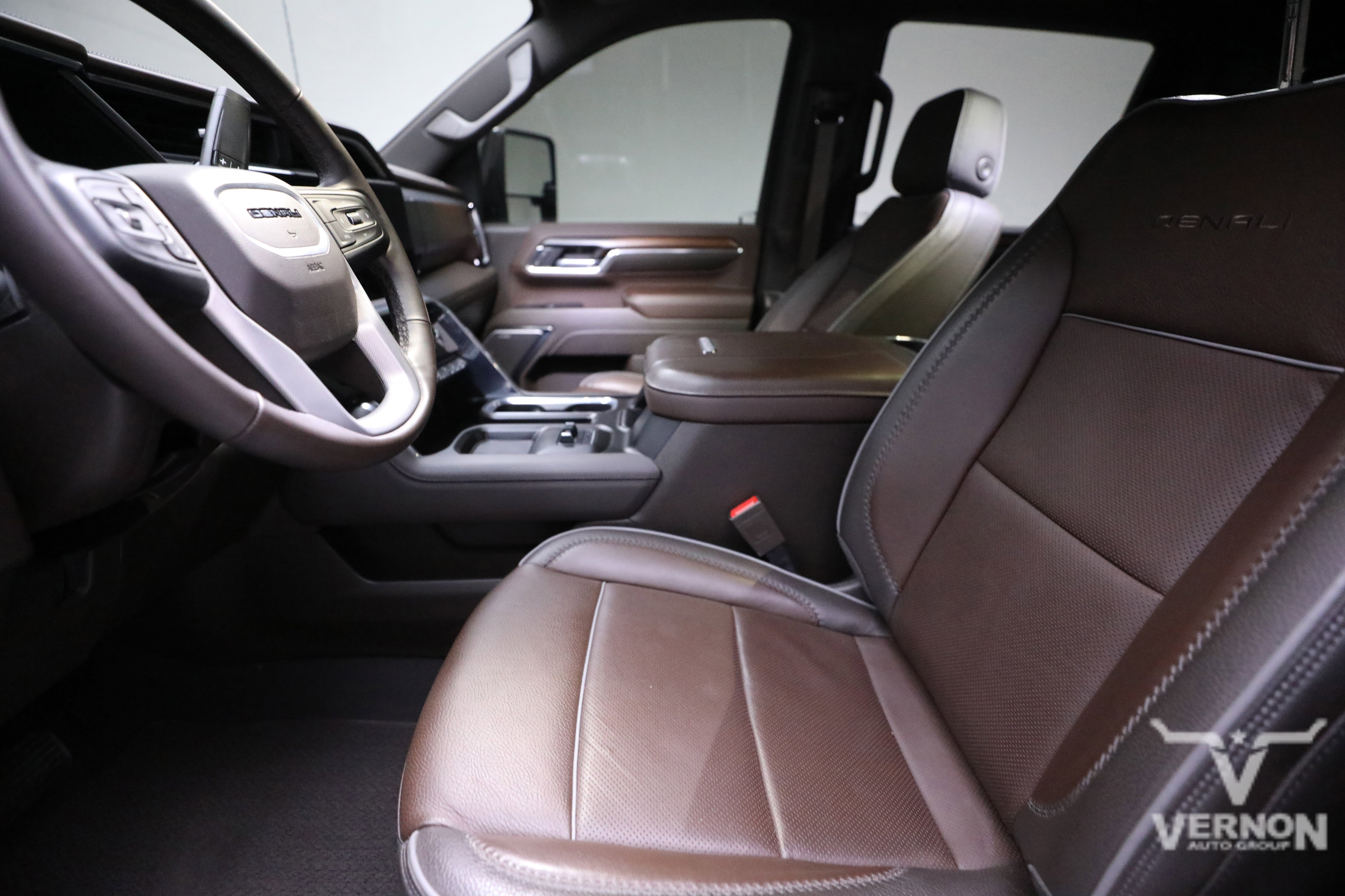 Used 2024 GMC Sierra 2500 Denali w/ Denali Reserve Package image 10