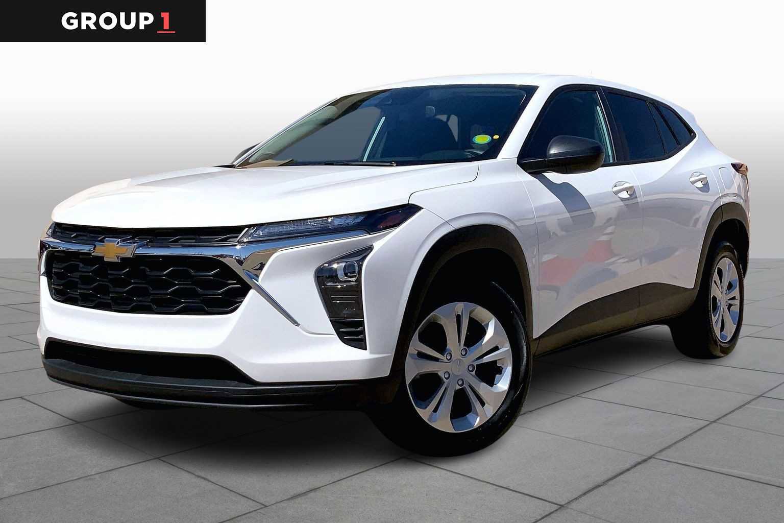 Used 2025 Chevrolet Trax LS image 5