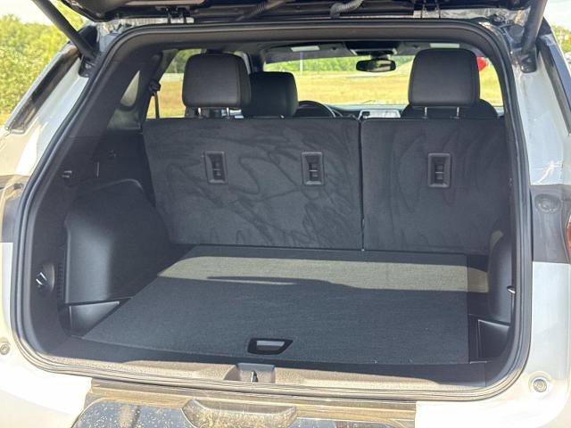 Used 2022 Chevrolet Blazer RS w/ Enhanced Convenience Package FWD image 12