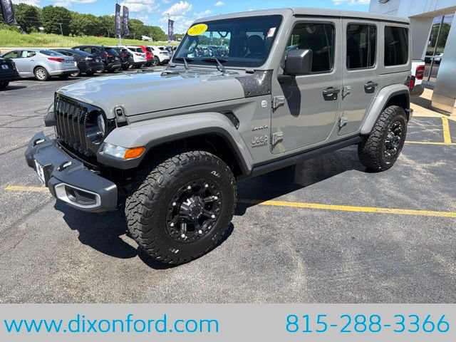 Used 2019 Jeep Wrangler Unlimited Sahara AWD/4WD image 3