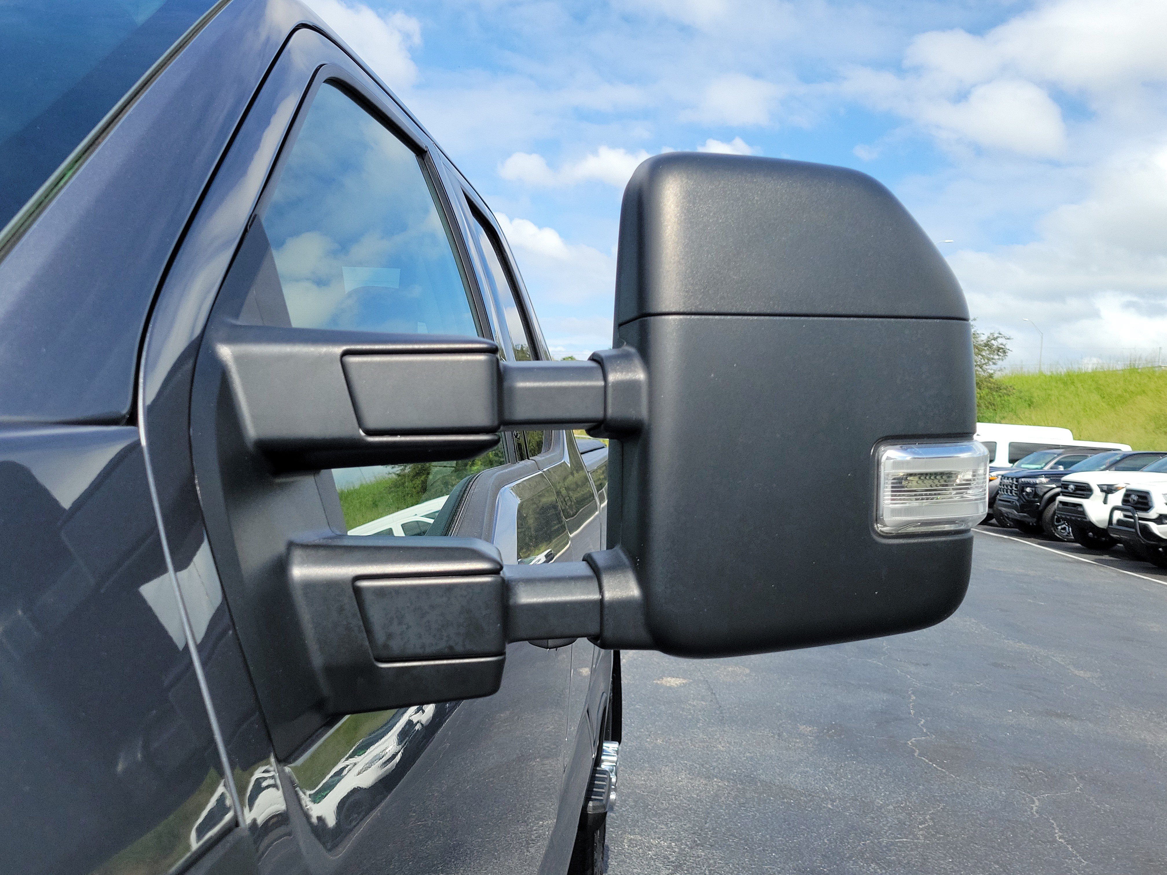 Certified 2024 Ford F250 XLT w/ Snow Plow Prep Package AWD/4WD image 4