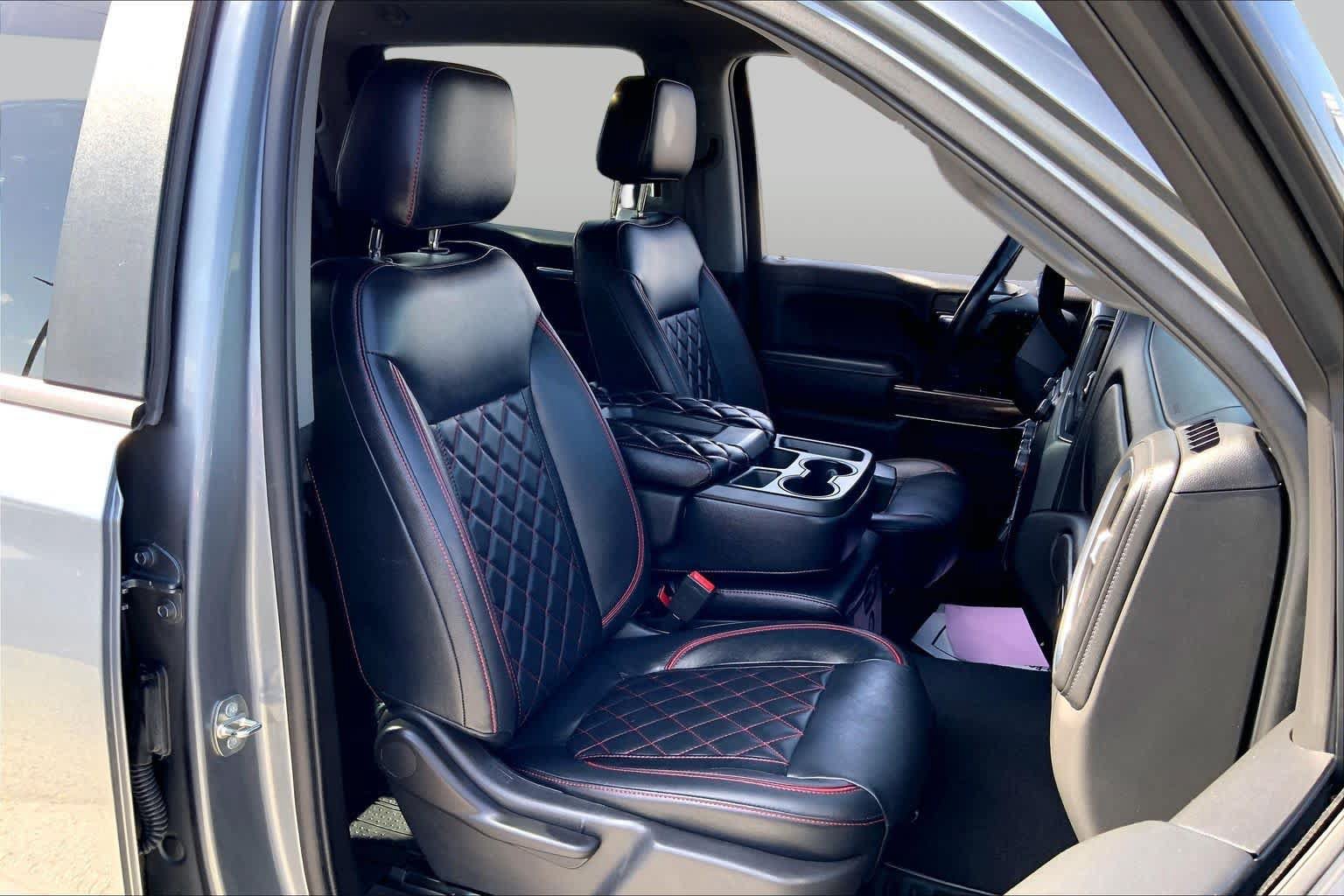 Used 2020 Chevrolet Silverado 1500 LT w/ Texas Edition RWD image 9