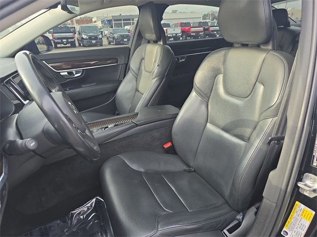 Used 2018 Volvo S90 T5 Momentum w/ Convenience Package image 11