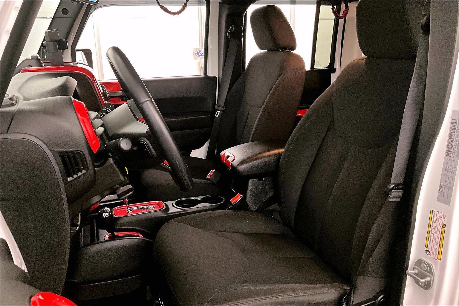 Used 2018 Jeep Wrangler Unlimited Sport S image 24