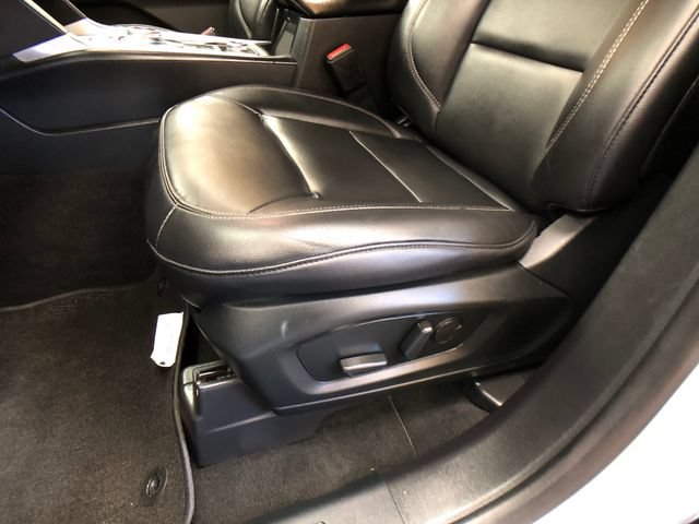 Certified 2020 Ford Explorer XLT w/ Equipment Group 202A AWD/4WD image 11