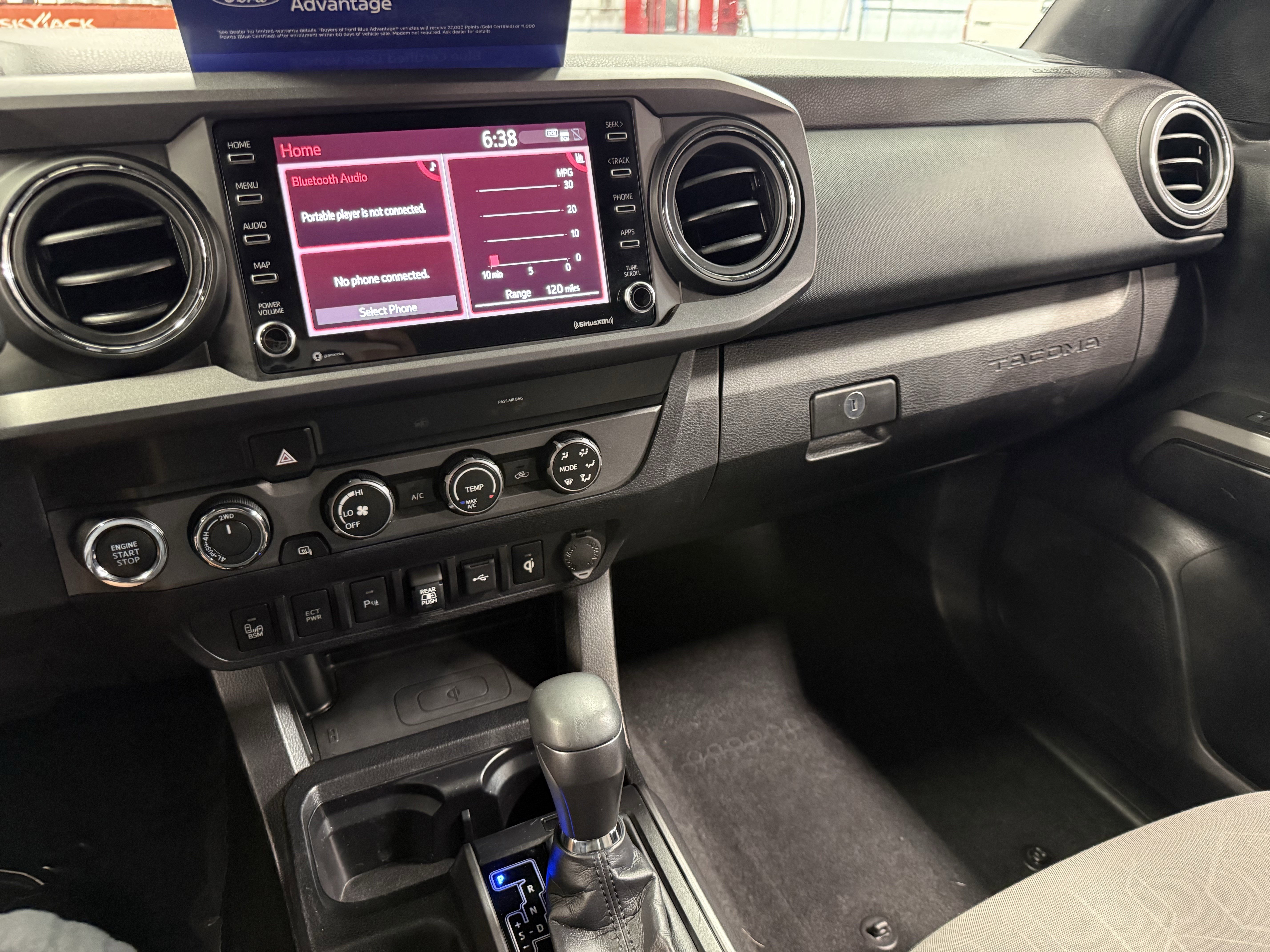 Used 2020 Toyota Tacoma TRD Off-Road image 28