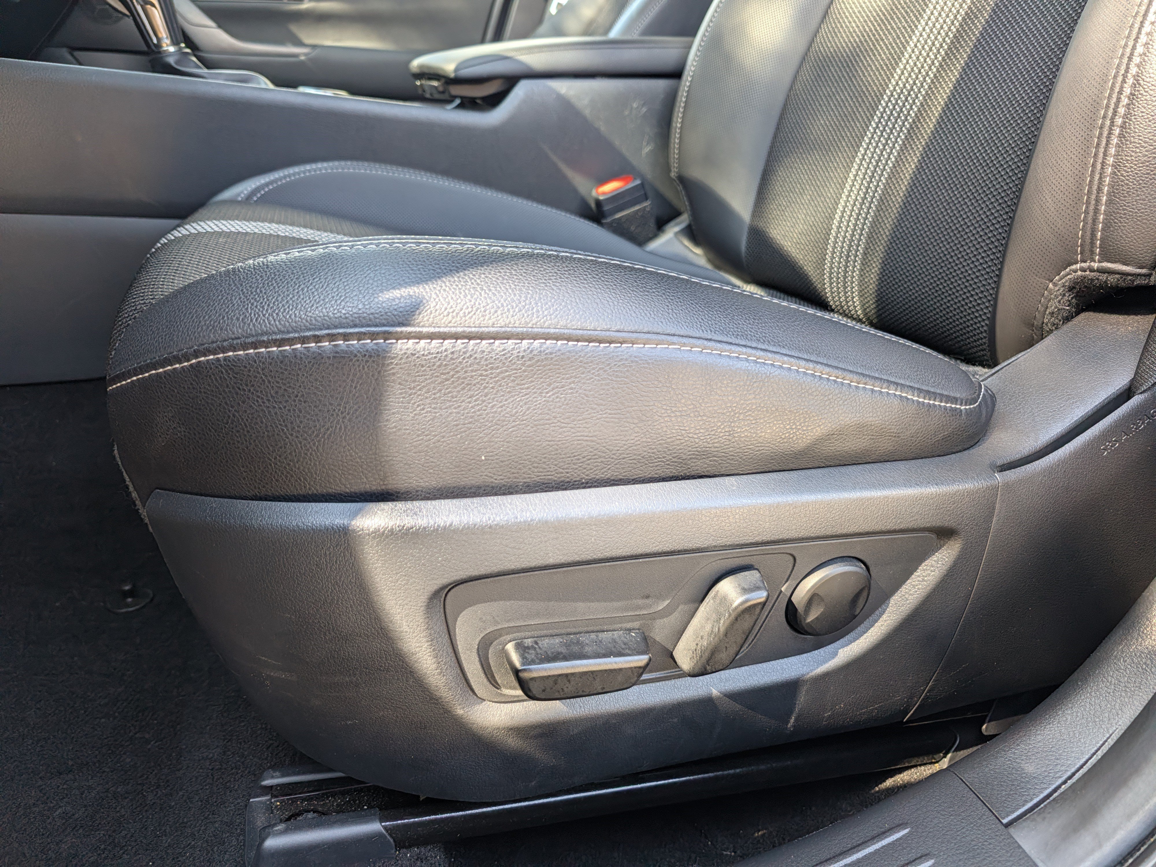 Used 2025 MAZDA CX-50 AWD 2.5 S w/ Preferred Package image 19