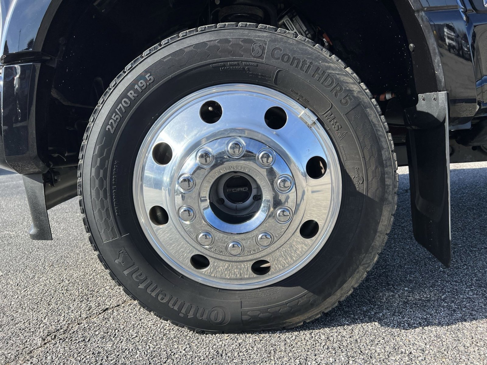 Certified 2025 Ford F450 Platinum w/ Platinum Plus Package image 12