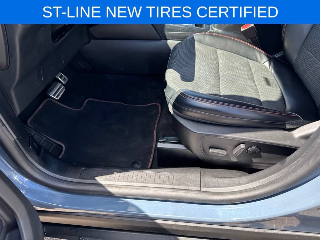 Certified 2023 Ford Escape ST-Line w/ Tech Pack #1 AWD/4WD image 13