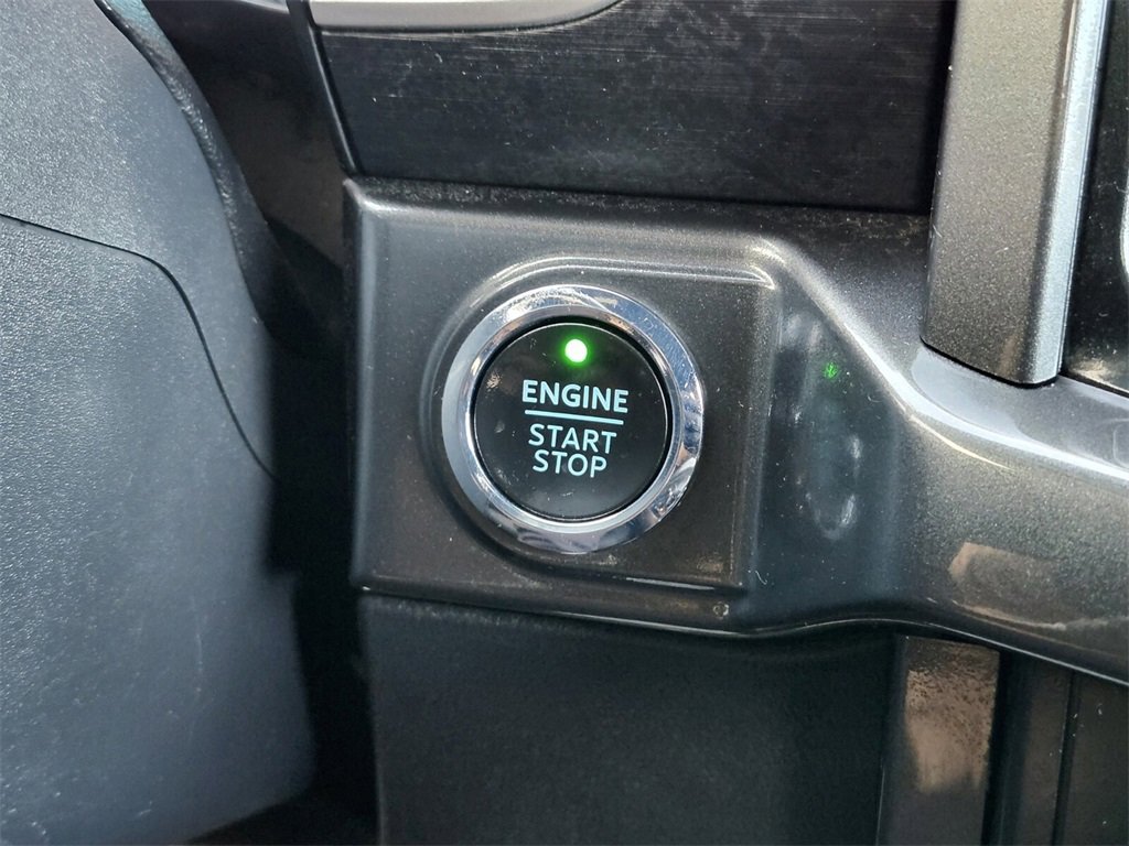 Certified 2022 Ford F150 XLT w/ Equipment Group 302A High image 24