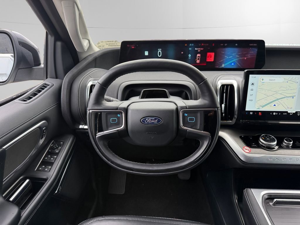 Certified 2025 Ford Expedition Max Platinum image 12