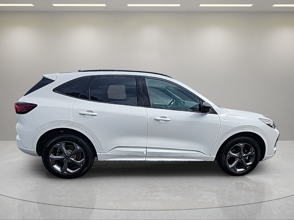 Certified 2024 Ford Escape ST-Line w/ Tech Pack #1 AWD/4WD image 9