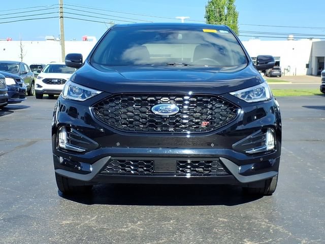 Certified 2024 Ford Edge ST w/ Equipment Group 401A AWD/4WD image 2