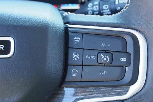 Used 2022 Jeep Wagoneer Series II w/ Premium Group I AWD/4WD image 30