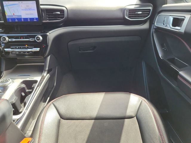 Certified 2024 Ford Explorer ST-Line w/ Class IV Trailer Tow Package image 13