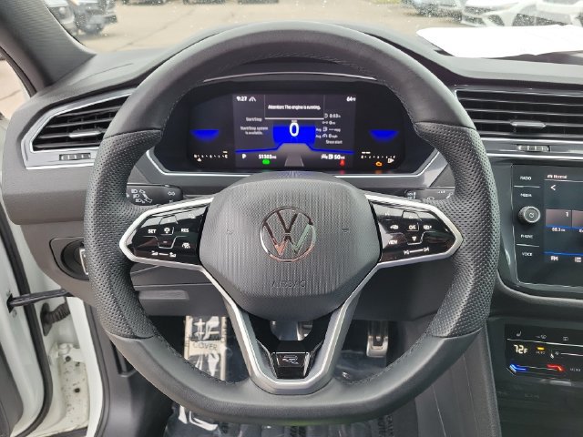 Used 2022 Volkswagen Tiguan SE R-Line AWD/4WD image 25