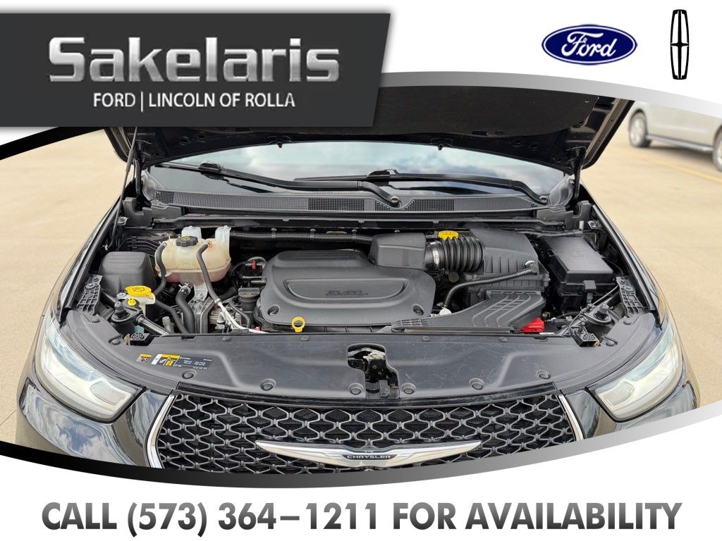 Used 2022 Chrysler Pacifica Touring-L FWD image 52