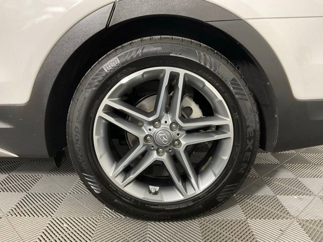 Used 2017 Hyundai Santa Fe Limited image 10
