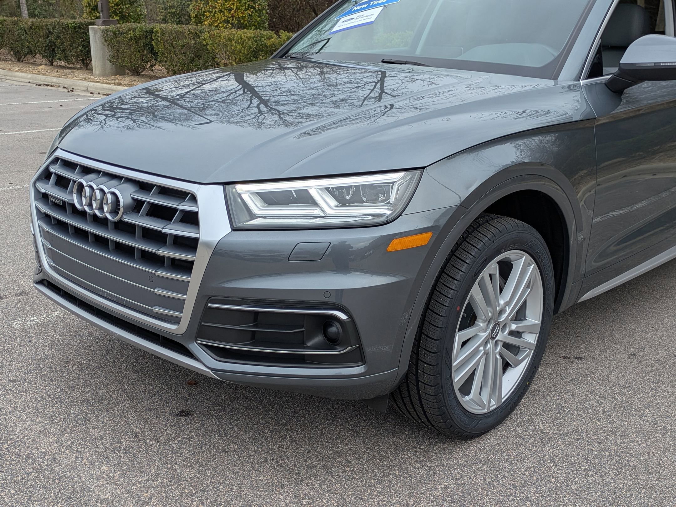 Used 2020 Audi Q5 2.0T Premium Plus w/ Premium Plus Package image 2