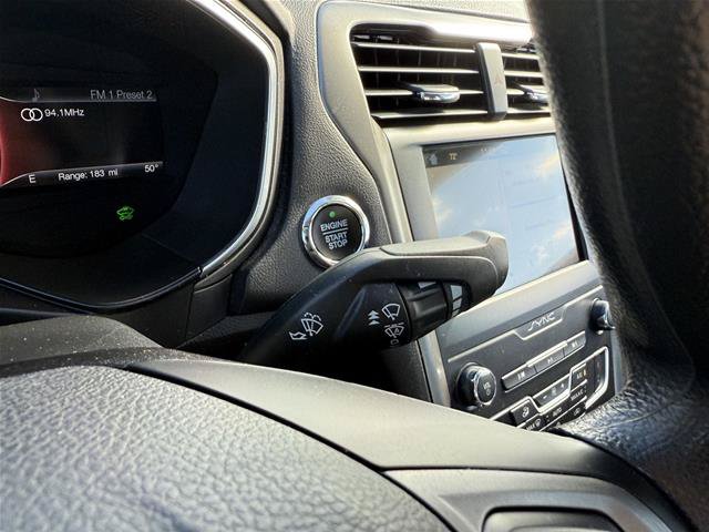 Certified 2019 Ford Fusion SE FWD image 18
