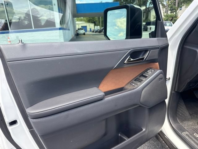 Used 2024 Lexus GX 550 w/ Accessory Package (2T) AWD/4WD image 22