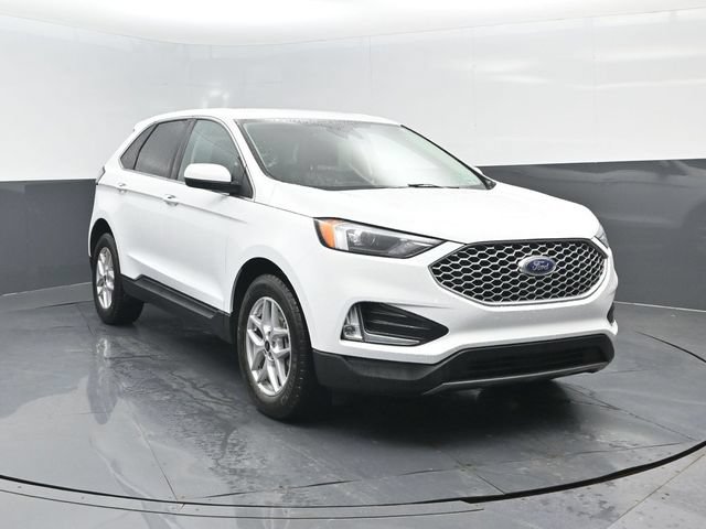 Certified 2024 Ford Edge SEL w/ Convenience Package AWD/4WD image 2