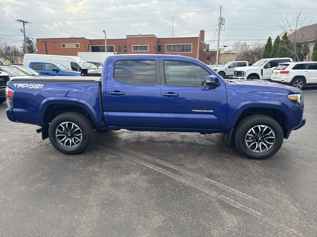 Used 2022 Toyota Tacoma TRD Sport w/ Technology Package AWD/4WD image 8