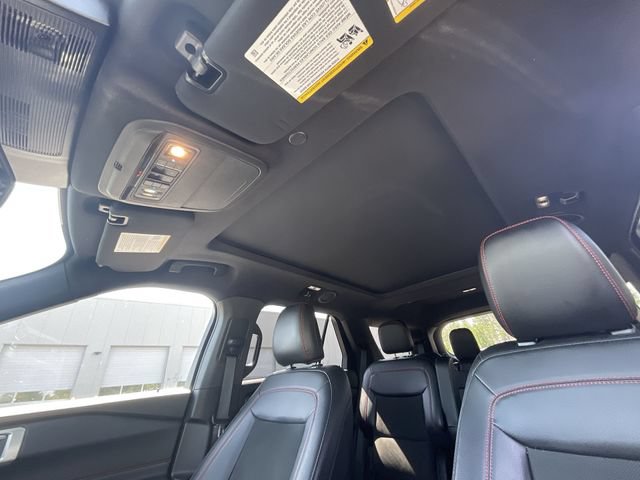 Certified 2023 Ford Explorer ST-Line w/ Class IV Trailer Tow Package AWD/4WD image 23