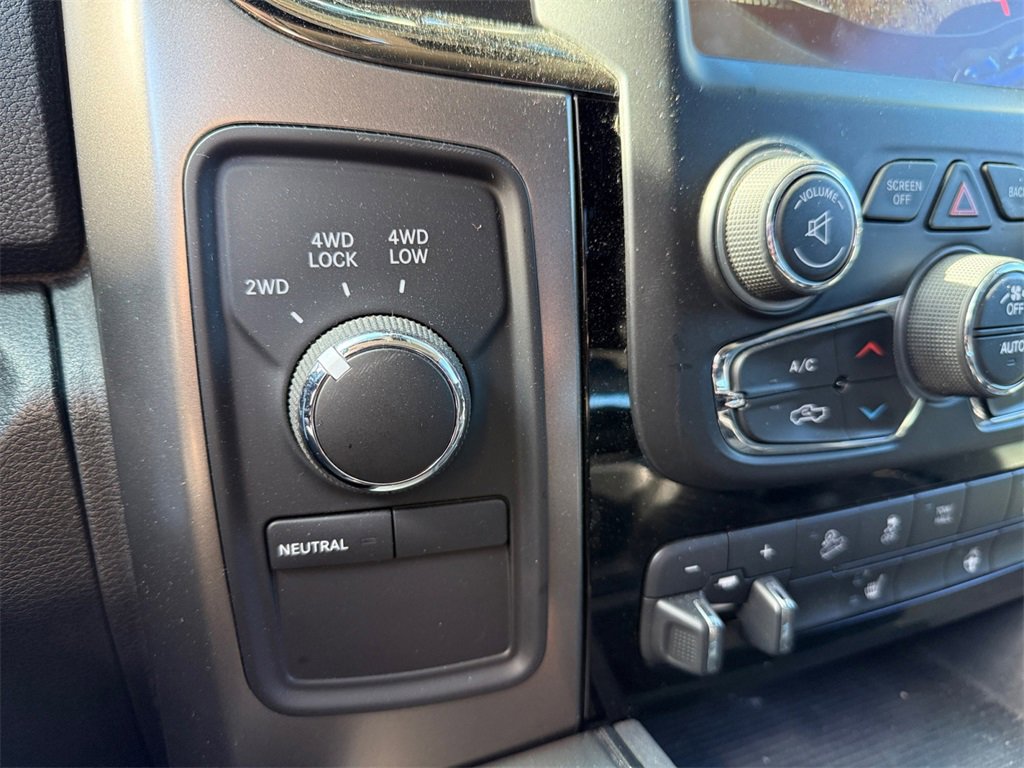 Used 2018 RAM 2500 Big Horn w/ Sport Appearance Group image 20