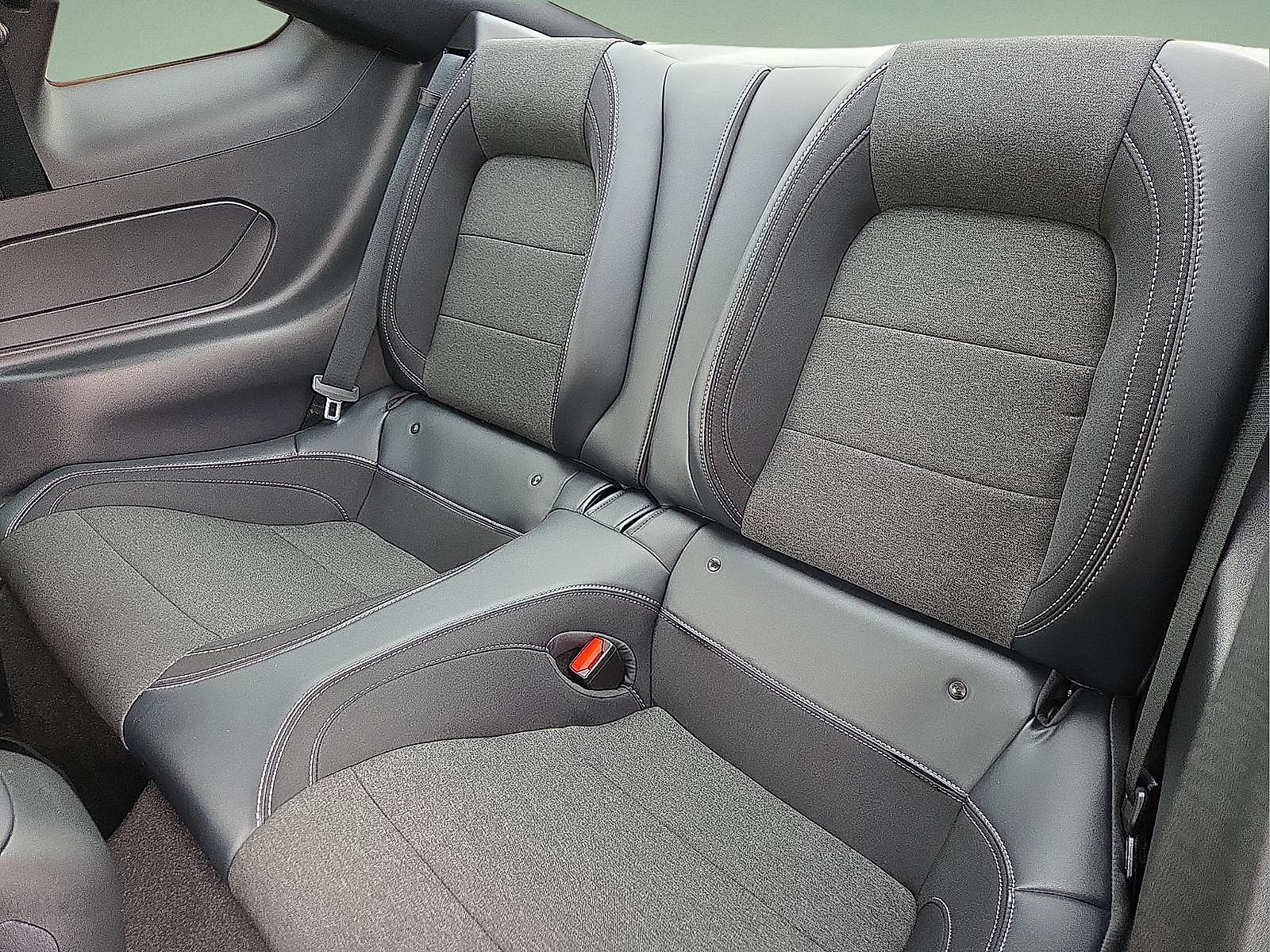 Certified 2025 Ford Mustang Coupe RWD image 10