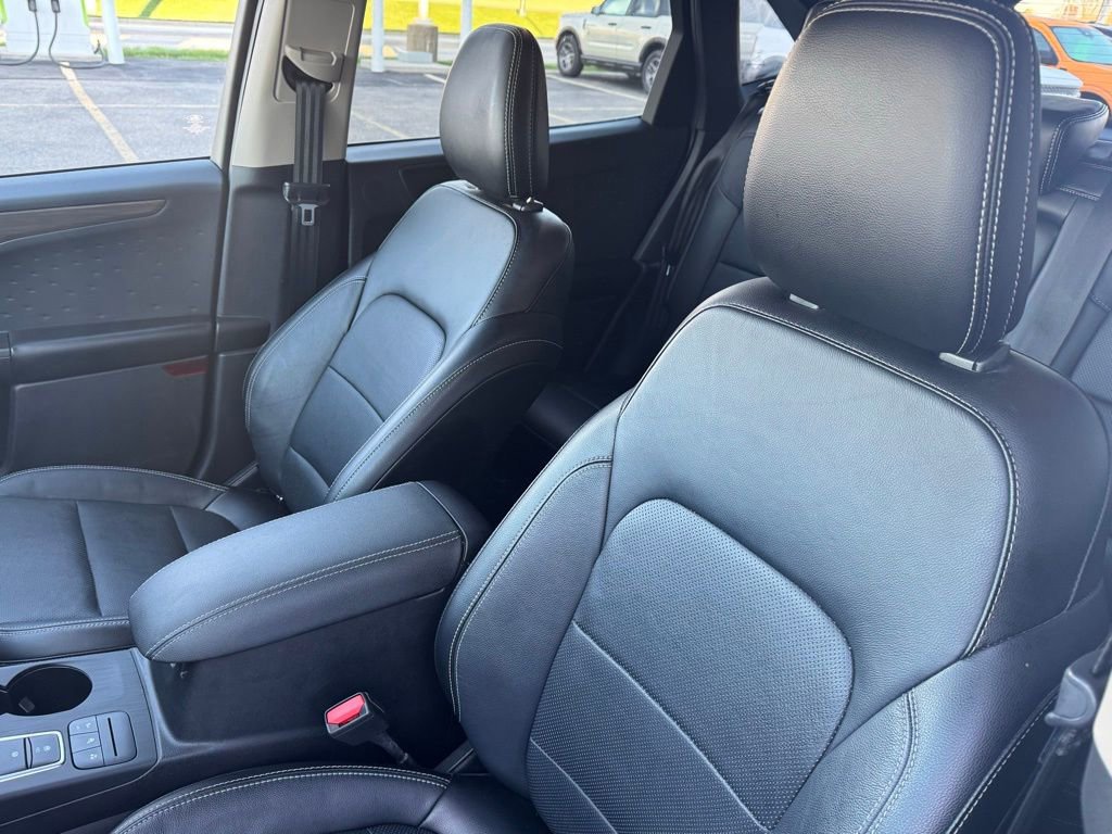 Certified 2020 Ford Escape Titanium AWD/4WD image 10