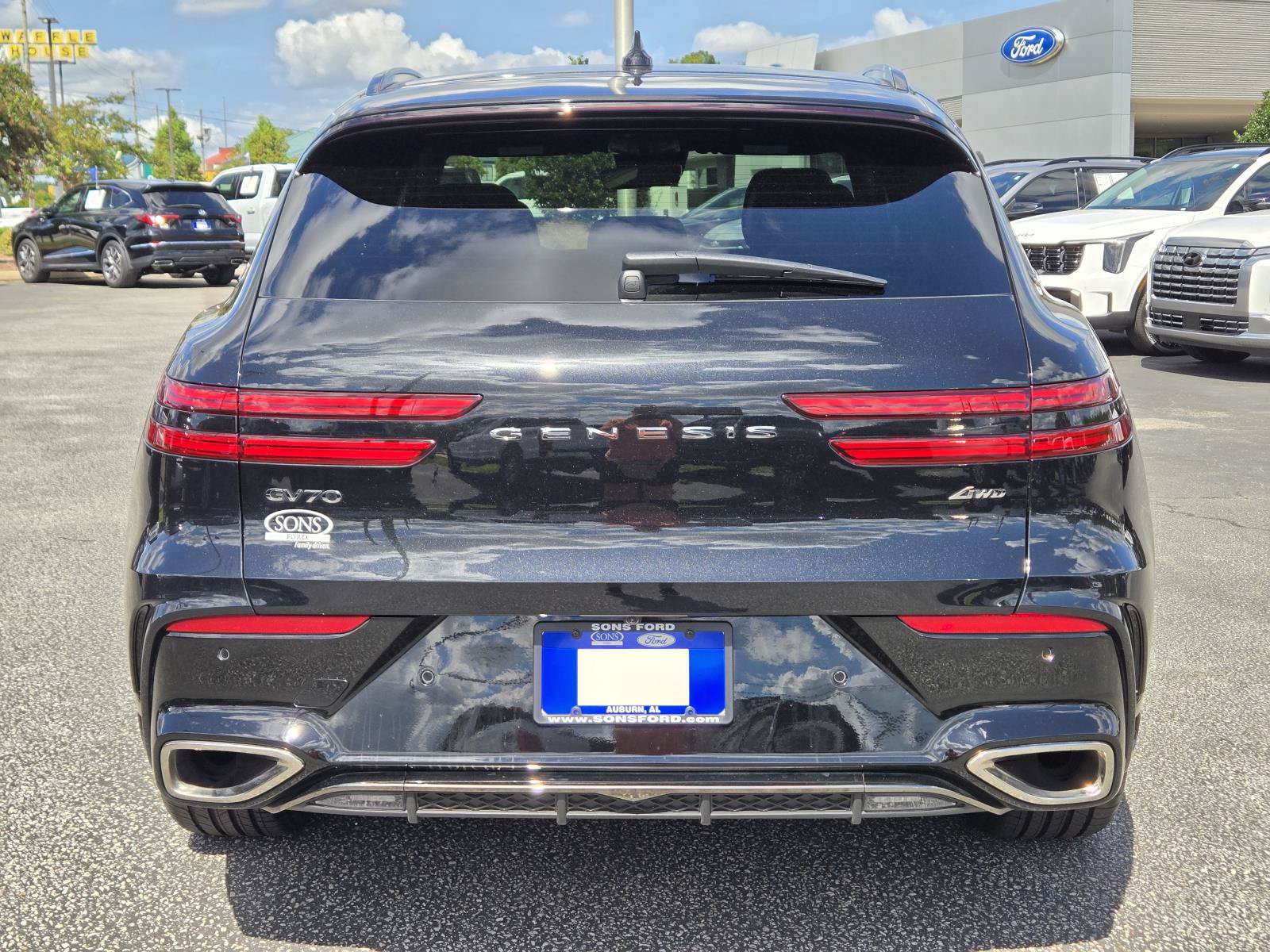 Used 2026 Genesis GV70 2.5T Sport Prestige AWD/4WD image 9