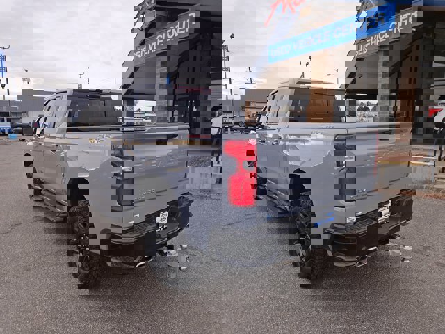 Used 2024 Chevrolet Silverado 1500 LT Trail Boss w/ Convenience Package II image 4