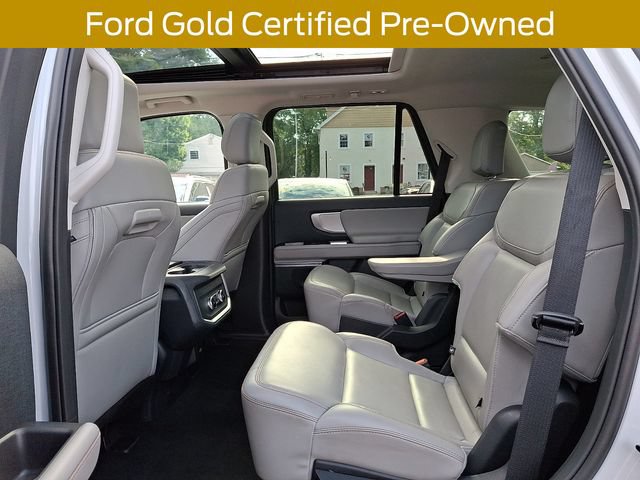 Certified 2025 Ford Expedition Active AWD/4WD image 13