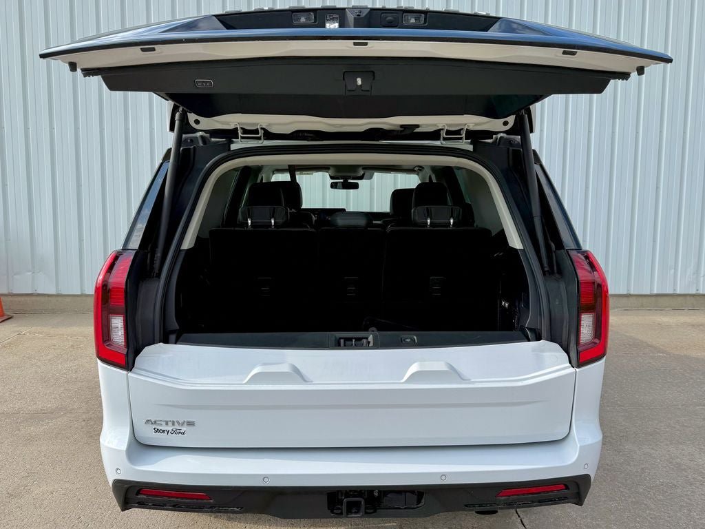Certified 2025 Ford Expedition Active AWD/4WD image 20