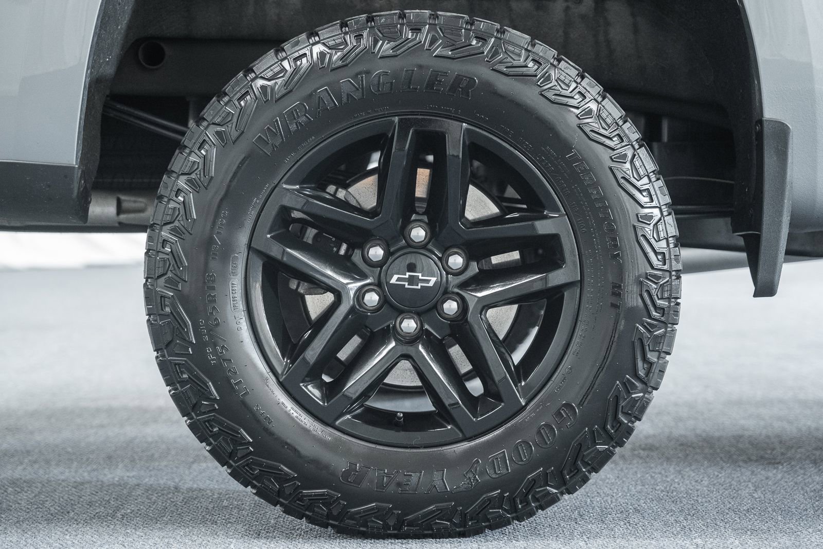 Used 2025 Chevrolet Silverado 1500 Custom Trail Boss w/ Dark Appearance Package image 23