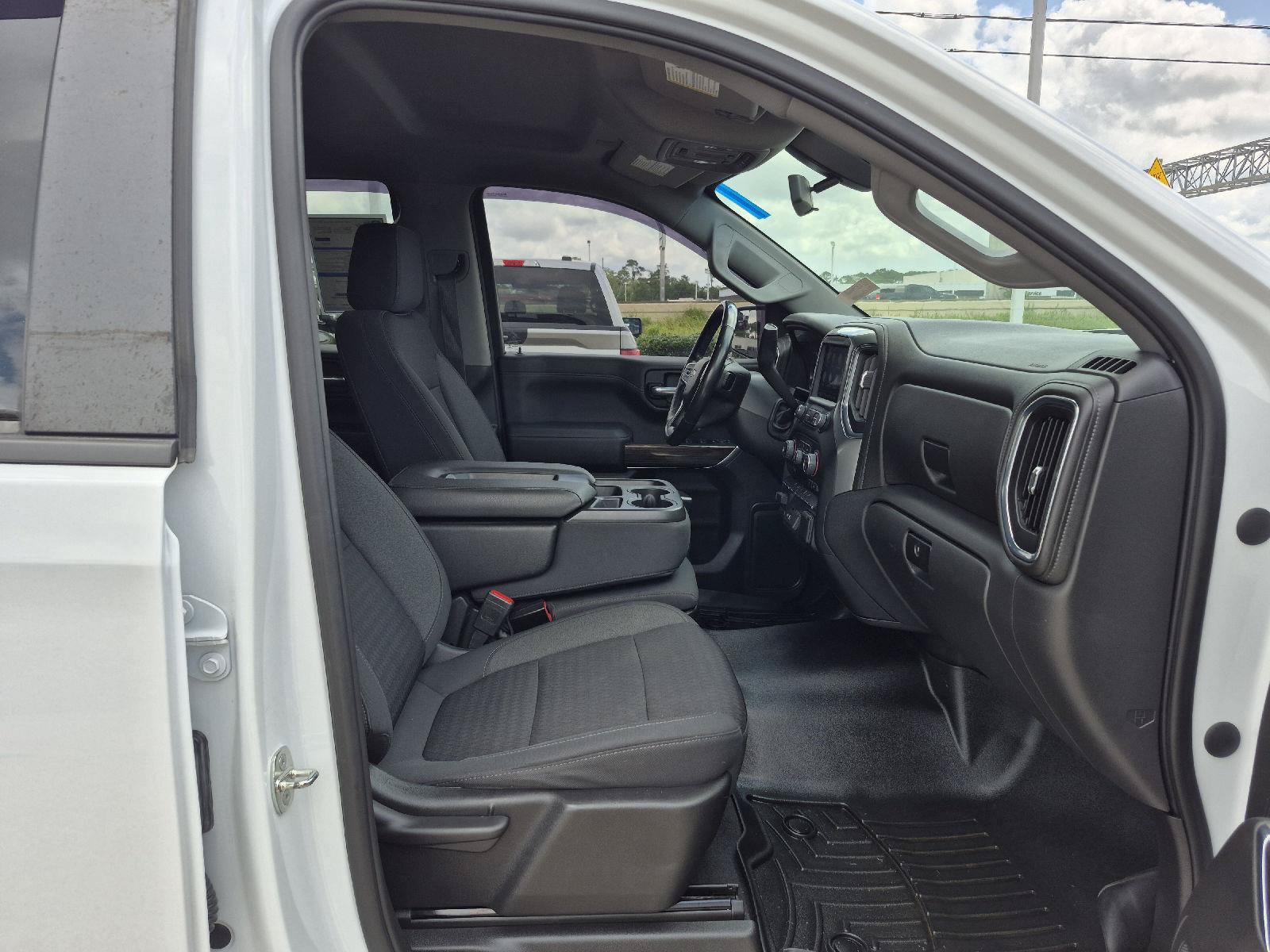 Used 2022 Chevrolet Silverado 1500 LT w/ Convenience Package II RWD image 9