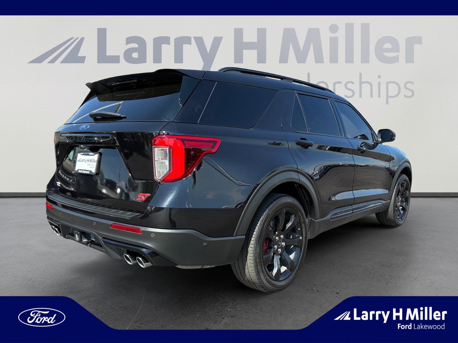 Certified 2021 Ford Explorer ST w/ Equipment Group 401A AWD/4WD image 5