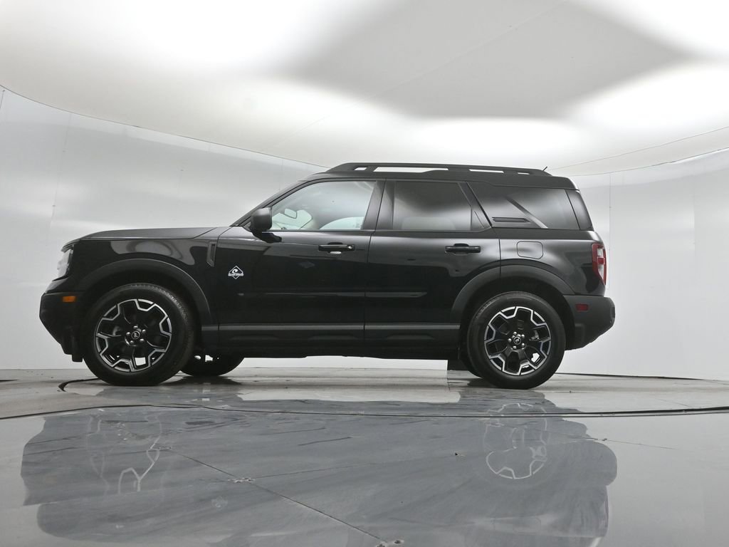 Certified 2025 Ford Bronco Sport Outer Banks w/ Outer Banks Tech Package+ AWD/4WD image 52