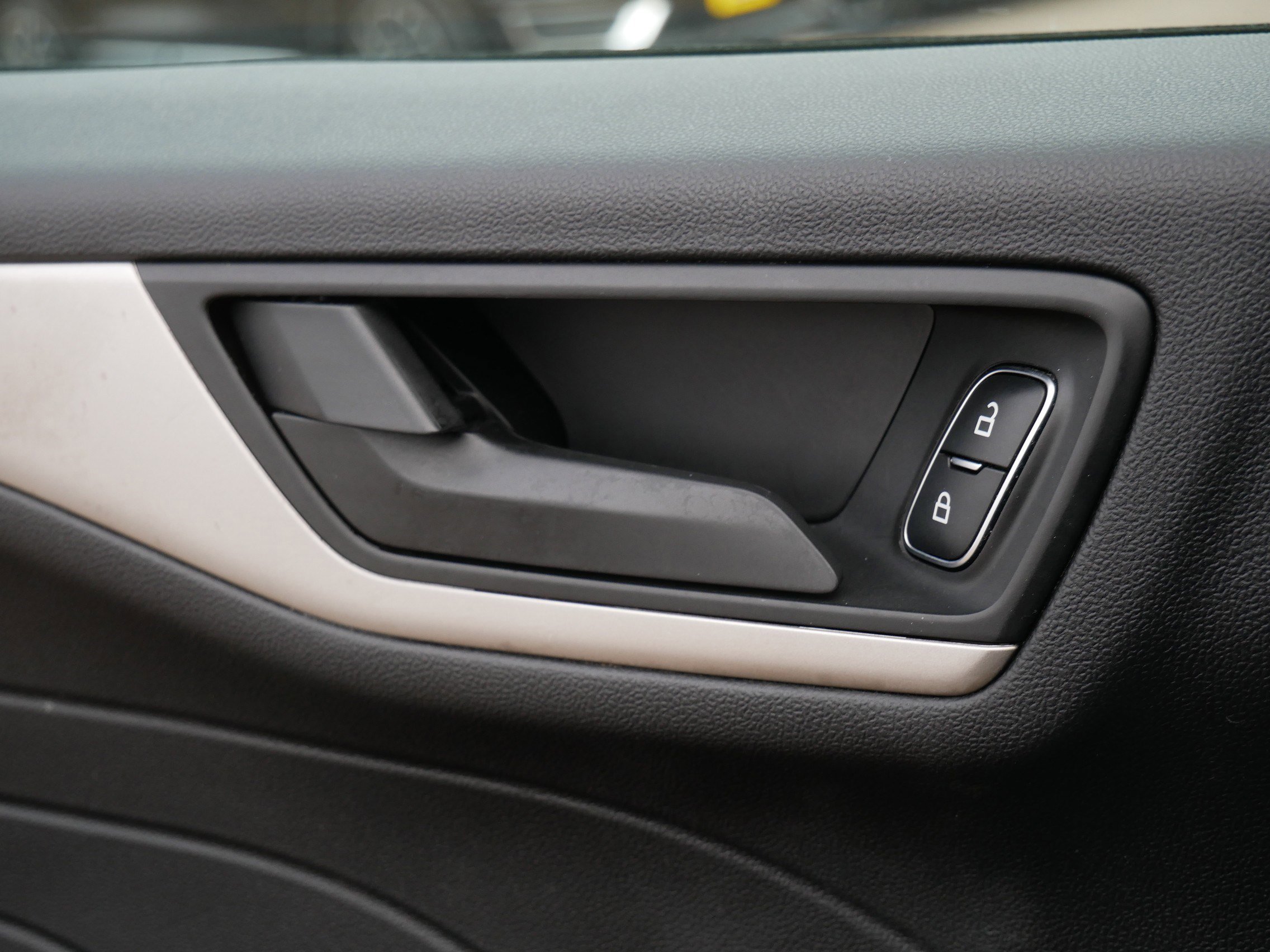 Certified 2022 Ford Escape S image 27