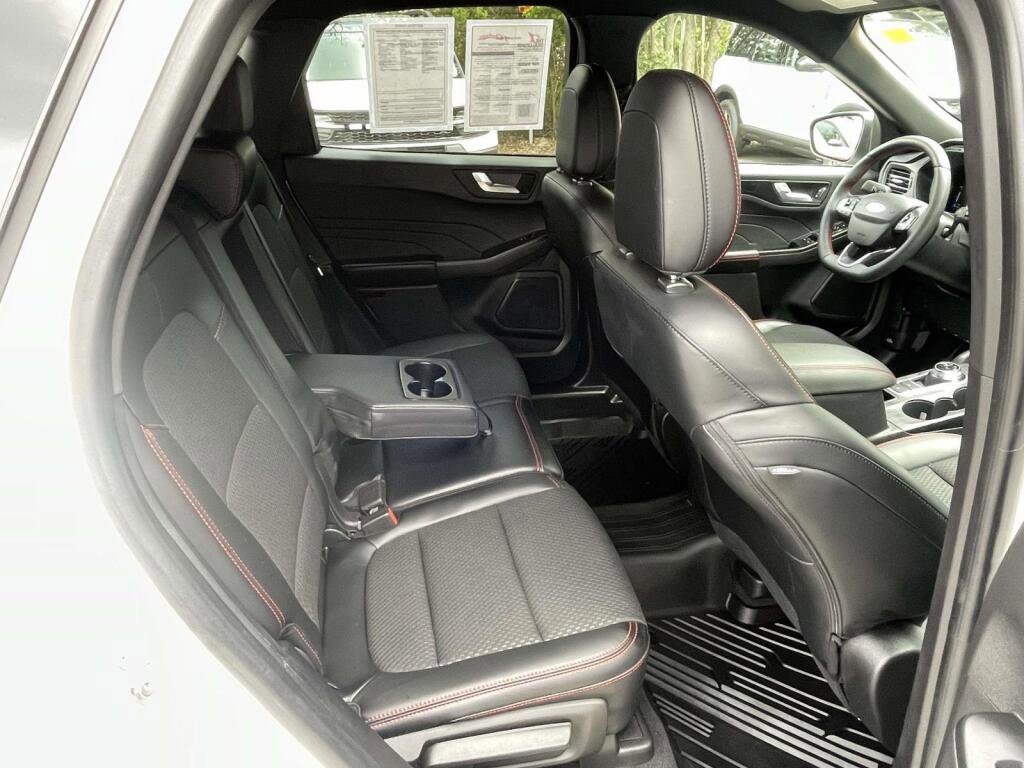 Certified 2023 Ford Escape ST-Line w/ Tech Pack #1 AWD/4WD image 23